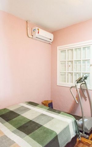 Casa à venda com 300m², 2 quartos e 2 vagas