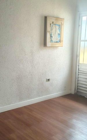 Casa para alugar com 150m², 1 quarto e 2 vagas Casa para alugar com 150m², 1 quarto e 2 vagasSala