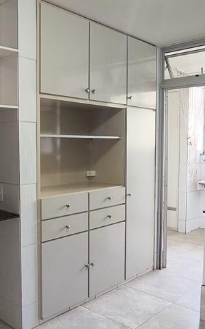 Apartamento à venda com 250m², 4 quartos e 2 vagas