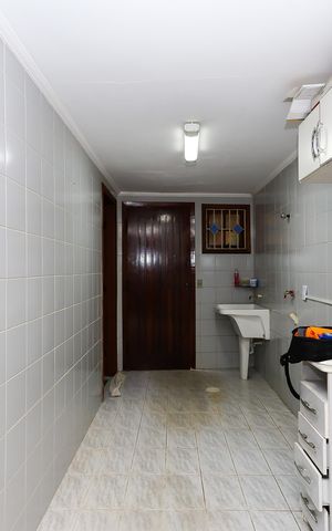 Casa para alugar com 167m², 3 quartos e 3 vagas Casa para alugar com 167m², 3 quartos e 3 vagasÁrea de Serviço