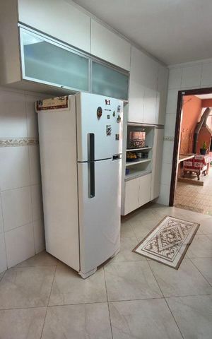 Casa à venda com 248m², 3 quartos e 3 vagas Casa à venda com 248m², 3 quartos e 3 vagasCozinha