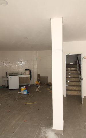 Casa para alugar com 330m², 3 quartos e 3 vagasÁrea de Serviço