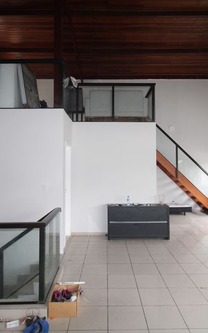 Casa para alugar com 330m², 3 quartos e 3 vagasSala