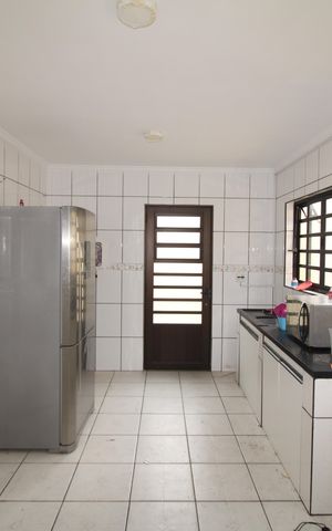 Casa para alugar com 330m², 3 quartos e 3 vagasCozinha