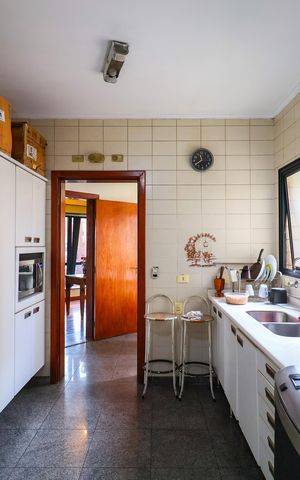 Apartamento à venda com 287m², 4 quartos e 4 vagas