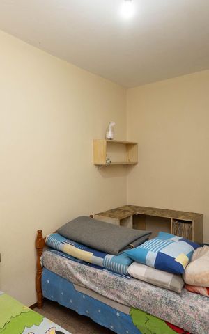 Casa à venda com 60m², 4 quartos e 2 vagas Casa à venda com 60m², 4 quartos e 2 vagasQuarto 2