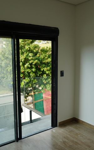 Casa de condomínio à venda com 131m², 2 quartos e 2 vagasSuite