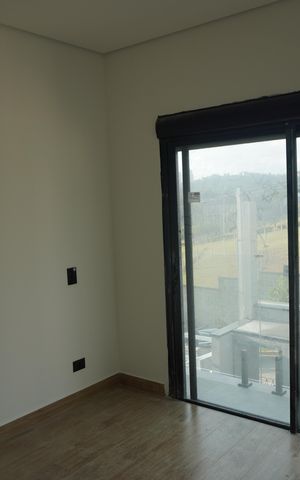 Casa de condomínio à venda com 131m², 2 quartos e 2 vagasSuite
