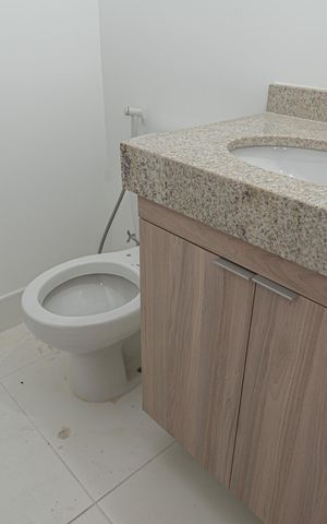 Studio à venda com 22m², 1 quarto e sem vaga Studio à venda com 22m², 1 quarto e sem vagaBanheiro