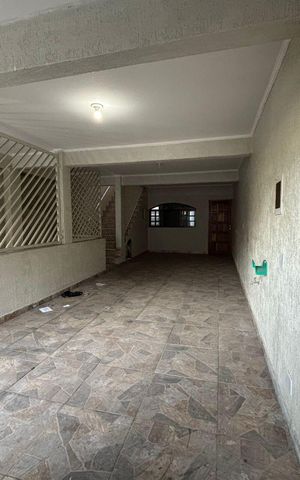 Casa à venda com 570m², 3 quartos e 2 vagas Casa à venda com 570m², 3 quartos e 2 vagasGaragem