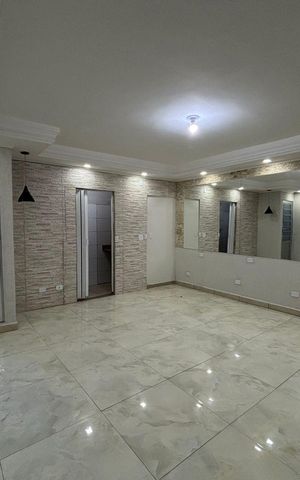 Casa à venda com 570m², 3 quartos e 2 vagas Casa à venda com 570m², 3 quartos e 2 vagasSala