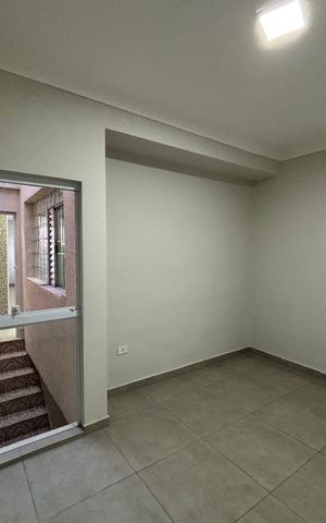 Casa à venda com 570m², 3 quartos e 2 vagas Casa à venda com 570m², 3 quartos e 2 vagasQuarto 2