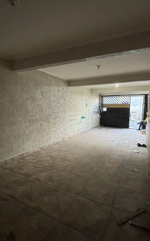 Casa à venda com 570m², 3 quartos e 2 vagas Casa à venda com 570m², 3 quartos e 2 vagasGaragem
