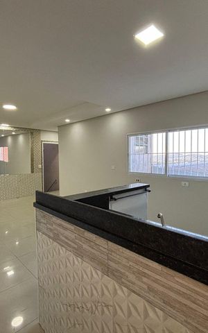 Casa à venda com 570m², 3 quartos e 2 vagas Casa à venda com 570m², 3 quartos e 2 vagasCozinha