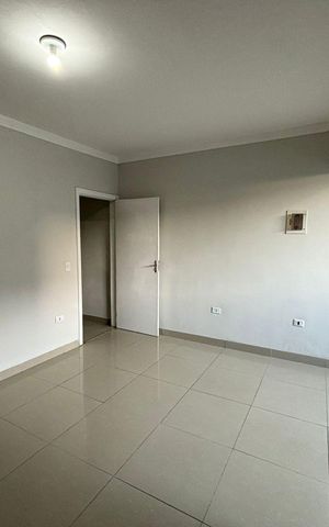 Casa à venda com 570m², 3 quartos e 2 vagas Casa à venda com 570m², 3 quartos e 2 vagasQuarto 3 suíte
