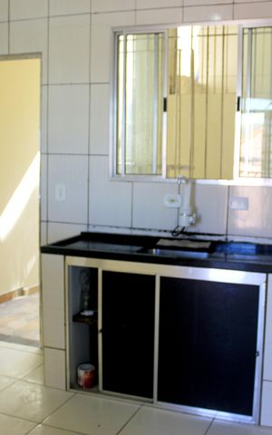 Casa para alugar com 120m², 2 quartos e 3 vagasCozinha 