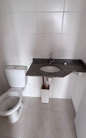 Apartamento à venda com 55m², 2 quartos e 1 vaga Apartamento à venda com 55m², 2 quartos e 1 vagaBanheiro