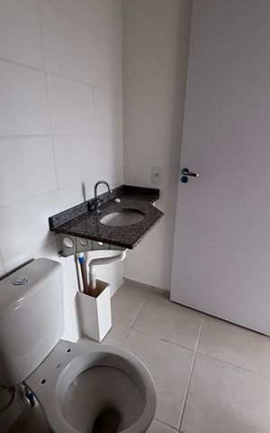 Apartamento à venda com 55m², 2 quartos e 1 vaga Apartamento à venda com 55m², 2 quartos e 1 vagaBanheiro