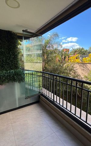 Apartamento para alugar com 83m², 2 quartos e 2 vagas Apartamento para alugar com 83m², 2 quartos e 2 vagasVaranda