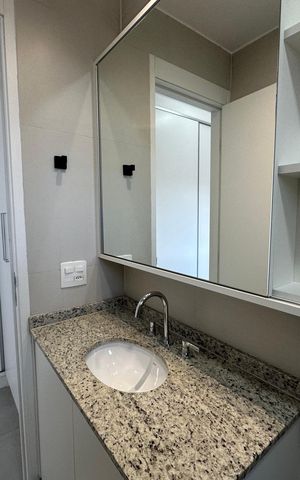 Apartamento para alugar com 64m², 2 quartos e 1 vaga Apartamento para alugar com 64m², 2 quartos e 1 vagaBanheiro da Suíte