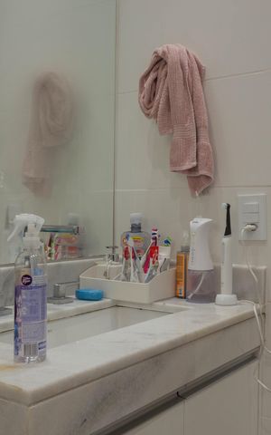 Apartamento para alugar com 94m², 2 quartos e 2 vagas Apartamento para alugar com 94m², 2 quartos e 2 vagasBanheiro da Suíte
