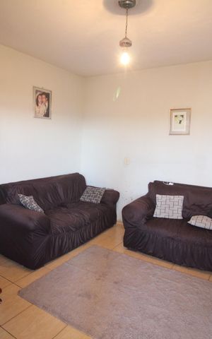 Casa à venda com 360m², 2 quartos e sem vagaSala