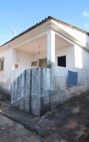 Casa à venda com 360m², 2 quartos e sem vagaQuintal