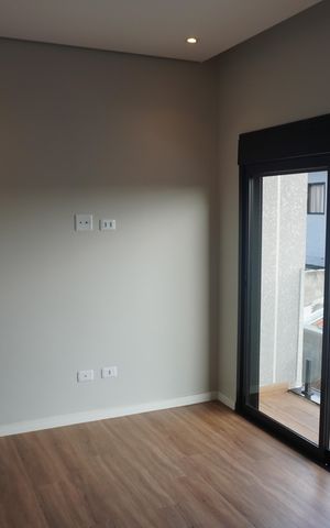 Casa de condomínio à venda com 134m², 2 quartos e 2 vagasSuíte