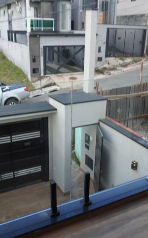 Casa de condomínio à venda com 134m², 2 quartos e 2 vagasVista Sacada