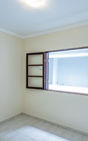 Casa à venda com 200m², 3 quartos e 3 vagas Casa à venda com 200m², 3 quartos e 3 vagasQuarto 1