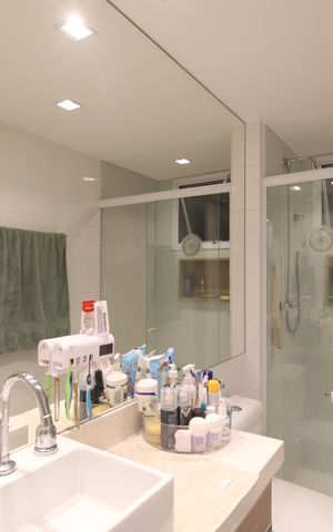 Apartamento à venda com 92m², 3 quartos e 2 vagasBanheiro social