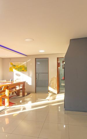 Casa à venda com 400m², 3 quartos e 2 vagas Casa à venda com 400m², 3 quartos e 2 vagasCopa