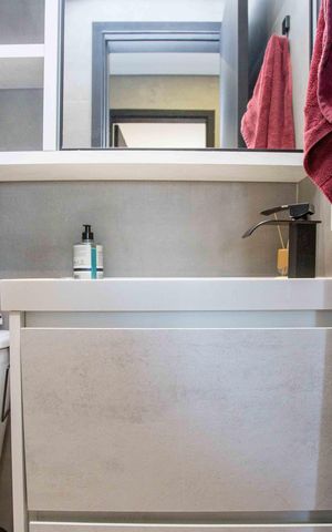 Apartamento à venda com 51m², 2 quartos e 1 vagaBanheiro Social