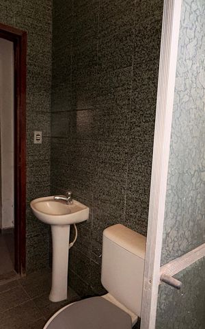 Casa para alugar com 150m², 2 quartos e 2 vagasBanheiro