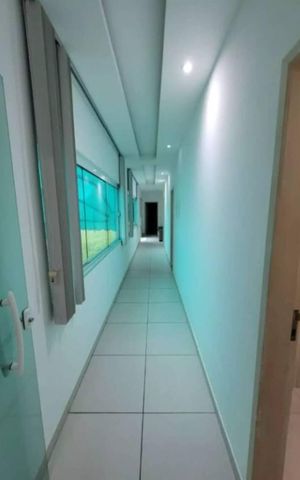 Casa de condomínio para alugar com 350m², 4 quartos e 6 vagas Casa de condomínio para alugar com 350m², 4 quartos e 6 vagasCorredor