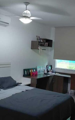 Casa de condomínio para alugar com 350m², 4 quartos e 6 vagas Casa de condomínio para alugar com 350m², 4 quartos e 6 vagasQuarto