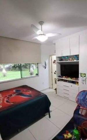 Casa de condomínio para alugar com 350m², 4 quartos e 6 vagas Casa de condomínio para alugar com 350m², 4 quartos e 6 vagasQuarto