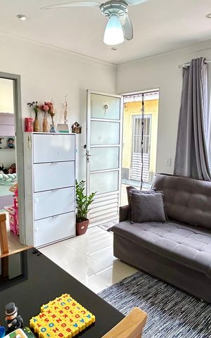 Casa de condomínio para alugar com 56m², 2 quartos e 1 vaga Casa de condomínio para alugar com 56m², 2 quartos e 1 vagaSala