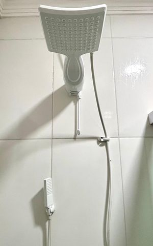 Casa de condomínio para alugar com 56m², 2 quartos e 1 vaga Casa de condomínio para alugar com 56m², 2 quartos e 1 vagaBanheiro