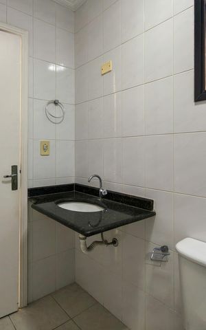 Apartamento para alugar com 400m², 3 quartos e 3 vagasBanheiro 1