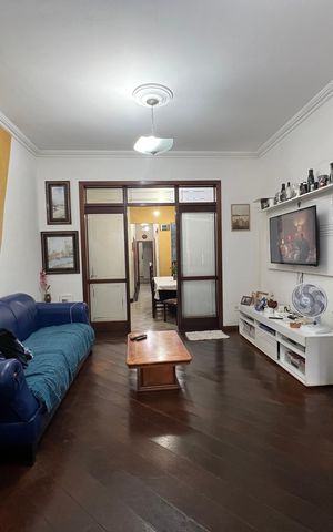 Casa à venda com 210m², 3 quartos e 2 vagas Casa à venda com 210m², 3 quartos e 2 vagasSala