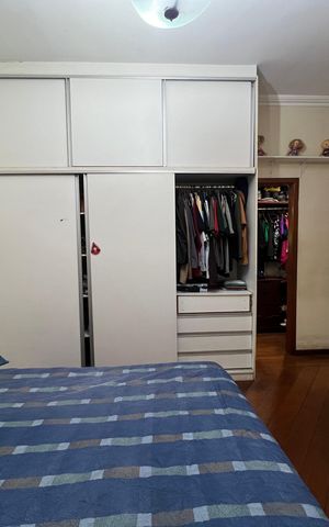 Casa à venda com 210m², 3 quartos e 2 vagas Casa à venda com 210m², 3 quartos e 2 vagasQuarto Suíte