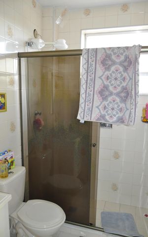 Apartamento à venda com 78m², 2 quartos e 1 vagaBanheiro