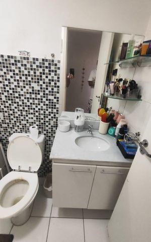 Apartamento à venda com 71m², 2 quartos e 1 vaga Apartamento à venda com 71m², 2 quartos e 1 vagaBanheiro social