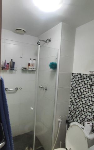 Apartamento à venda com 71m², 2 quartos e 1 vaga Apartamento à venda com 71m², 2 quartos e 1 vagaBanheiro social