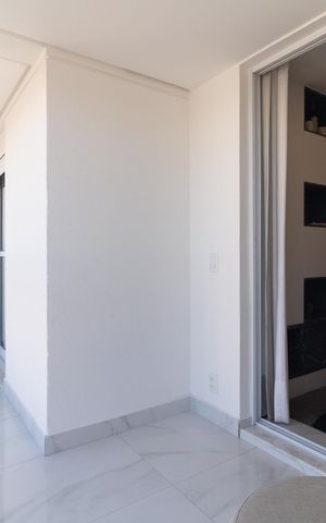 Apartamento à venda com 67m², 2 quartos e 1 vaga Apartamento à venda com 67m², 2 quartos e 1 vagaVaranda