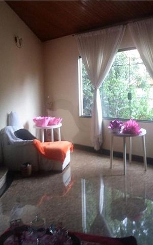 Casa à venda com 150m², 2 quartos e 3 vagas