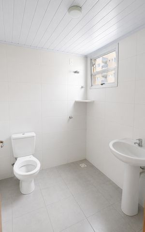Apartamento à venda com 55m², 2 quartos e 1 vaga Apartamento à venda com 55m², 2 quartos e 1 vagaBanheiro
