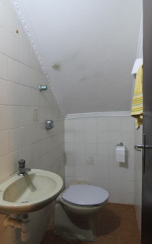 Casa à venda com 96m², 3 quartos e 2 vagasLavabo