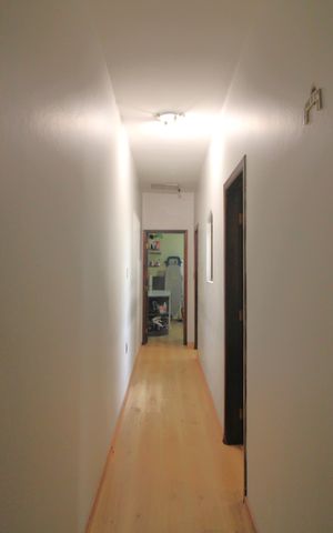 Casa à venda com 96m², 3 quartos e 2 vagasCorredor entre os quartos